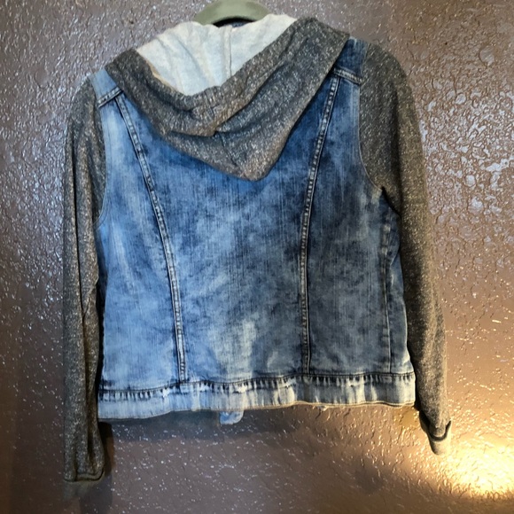 Jean jacket - Picture 2 of 2